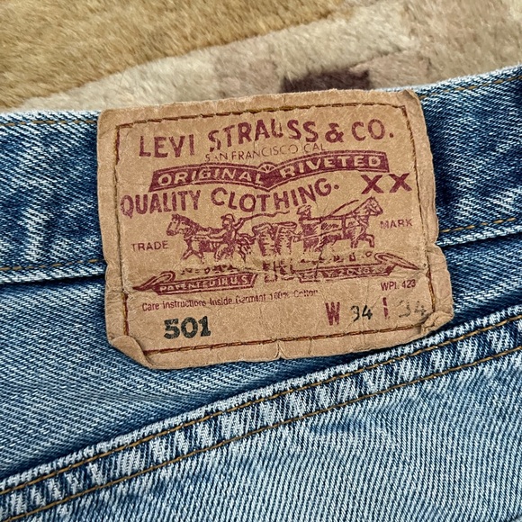 Vintage Levi’s fly button Jean shorts - Picture 5 of 11